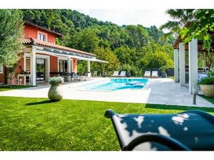 Vente maison 6 pièces 221 m² Contes (06390)