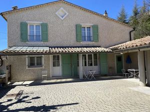 Vente villa 5 pièces 158 m² à Riez (04500)  359 000 €