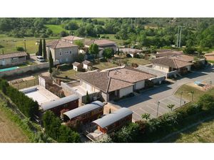 Vente maison 21 pièces 930 m² à Ruoms (07120)  2 815 000 €