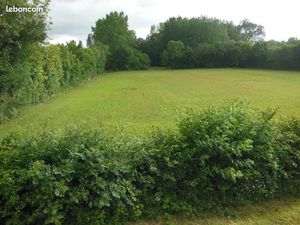 Vente terrain à bâtir à Forges 17290