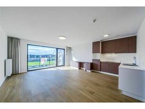 Maison d'accueil d'une chambre à coucher  neuve et lumineuse