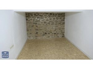Parking à louer 16 m² - Tulle (19) - 120€