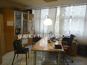 Cahors bureaux avec ascenseur loués 700€ Idéal investisseur