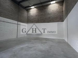 ENTREPOT 233 M² A LOUER BUSSY SAINT MARTIN