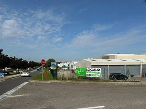 A LOUER - BATIMENT D'ACTIVITE