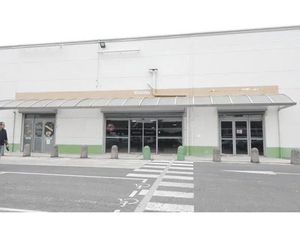 ZAC LA NEUVILLETTE RARE - CELLULE COMMERCIALE 1490 m2 + 100