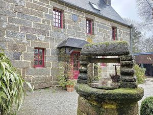 Vente propriété 6 pièces 185 m² à Kergrist-Moëlou (22110)  447 200 €