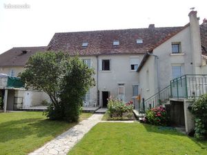 Locations meublées au mois ou à la saison