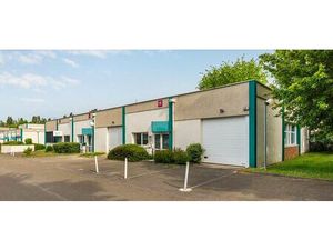 Location local d'activités TRAPPES 461 m²