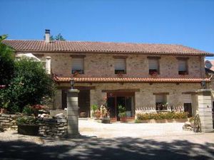 Vente maison 10 pièces 285 m² Thiviers (24800)