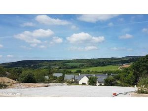 Terrain à bâtir de 655 m2 à Plomodiern