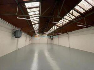 A LOUER Locaux d'activités plusieurs surfaces disponibles ZA DES FLANDRES - VILLENEUVE ST 