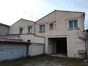 Bureaux 600 m² COUTRAS