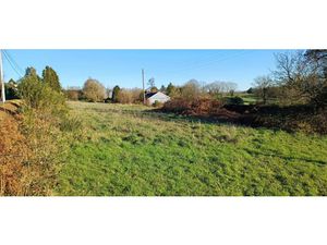 Vente terrain 1282 m² à Landeleau (29530)  12 256 €