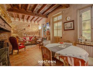 A VENDRE - Muret - Centre ville - Maison de caractère T5 de 140m² avec un garage et un pat