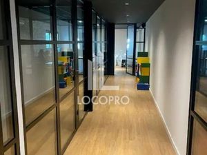 RARE - A VENDRE BÂTIMENT INDUSTRIEL DE 1450 M2 SUR TERRAIN DE 3800 M2 - PUGET-SUR-ARGENS