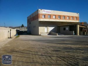 Local professionnel à louer - Pélissanne (13) - 1 500€