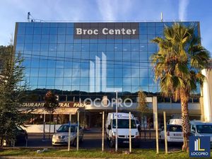 À LOUER - BUREAUX - 650 M2 DIVISIBLES - ZI CARROS