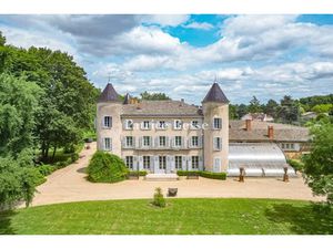 Vente château 20 pièces 1360 m² à Macon (71000)  2 450 000 €