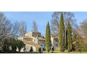 Propriété avec piscine La Garde-Adhémar (26)