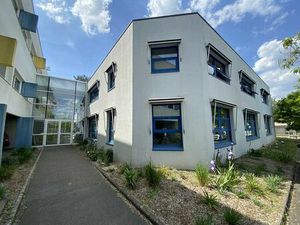 Location bureau BOUGUENAIS 750 m²
