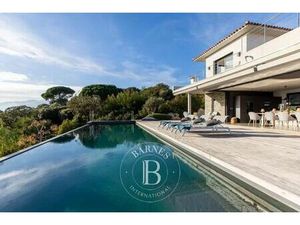 Villa de luxe en location Sainte-Lucie de Porto-Vecchio  France
