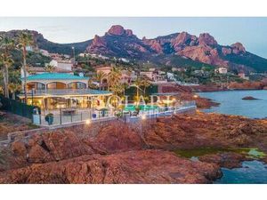 Villa de luxe de 3 chambres en location Agay  France