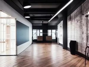 Location locaux professionnels 38 m² à Coutras (33230)  390 €