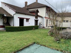 Maison 10 pièces 300 m²