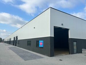 KMO-unit 6 bus 1 van 271m²