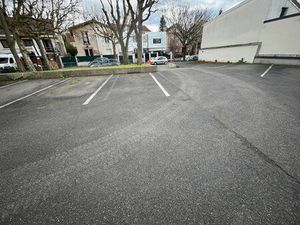 BOX FERME SAINT MAUR DES FOSSES - 15 m2