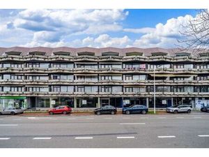 Espace commercial de plus de 600 m² divisble sur le Bld de l