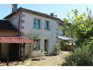 Gros potentiel  maison de campagne 130m2 + gîte + dépendance et terrain