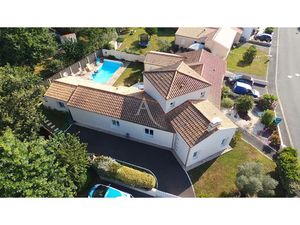 Vente maison 5 pièces 159.85 m² à Landevieille (85220)  441 000 €