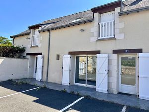 Location maison de ville 6 pièces  115.82m²  Brissac
