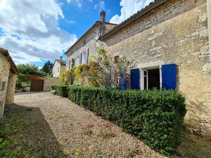 Maison à vendre à Ambérac (16140) - Charente