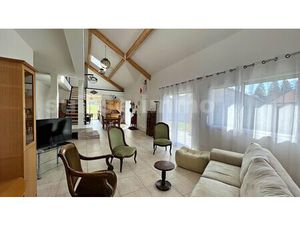 Maison - 9 pièce(s) - 304 m2