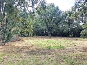 Vente terrain 2089 m² à Blois (41000)  113 000 €