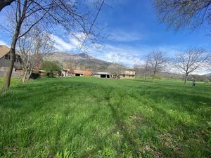 Vente terrain 735 m² à Chorges (05230)  143 325 €