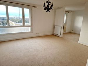APPARTMENT 3 PIECES (70 m2) COMPIEGNE