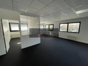 A louer Bureaux 1017.63m2 Canéjan Sud-ouest