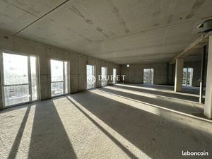 Bureaux 100 m² Les Herbiers