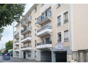 Parking à vendre 13 m² - Châteaurenard (13) - 7 200€