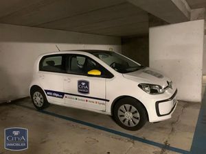 Parking à louer - Saint-Cyr-sur-Loire (37) - 37€