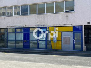 Vente local commercial 8 pièces 195m2 Pau 64000 - 379400 € - Surface Privée