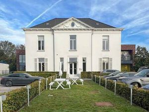 Bien professionnel à louer à Sint-Martens-Latem € 850 (KIKCT) - PANORAMA B2B Gent kantoren