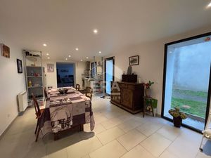 Maison Bazoches Les Gallerandes 8 pièce(s) 328 m2