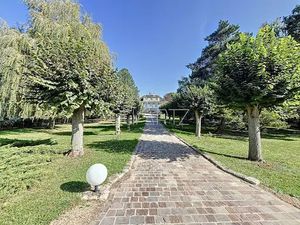 Vente maison 7 pièces 158 m² à Cherisy (28500)  440 000 €