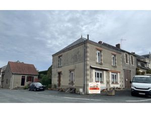 Maison habitable de suite 389 m2 de terrain clos - SAINT S