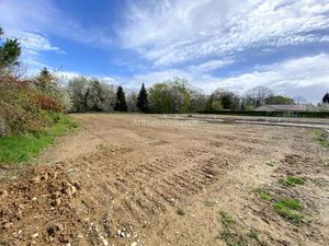 Terrain 520 m² - 10 min LA TOUR-DU-PIN